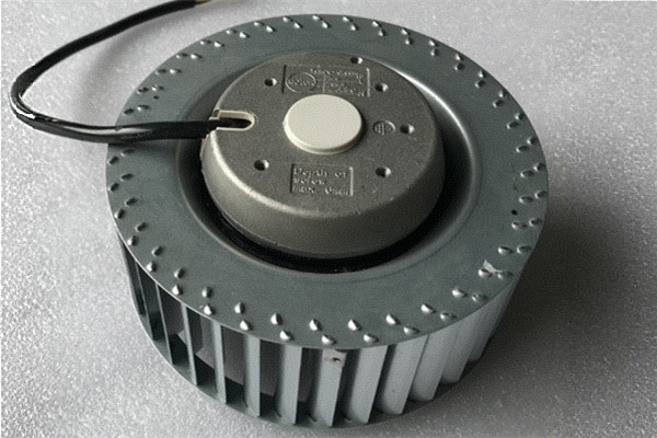 新風系統風機背面實拍圖